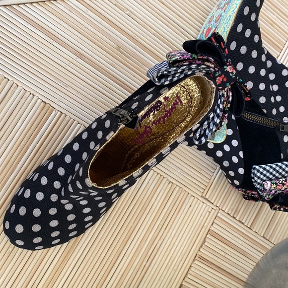 Irregular Choice “Mutiny” NWOT women’s eu 42/us 11. Unworn. Eclectic and unique. - Picture 4 of 5